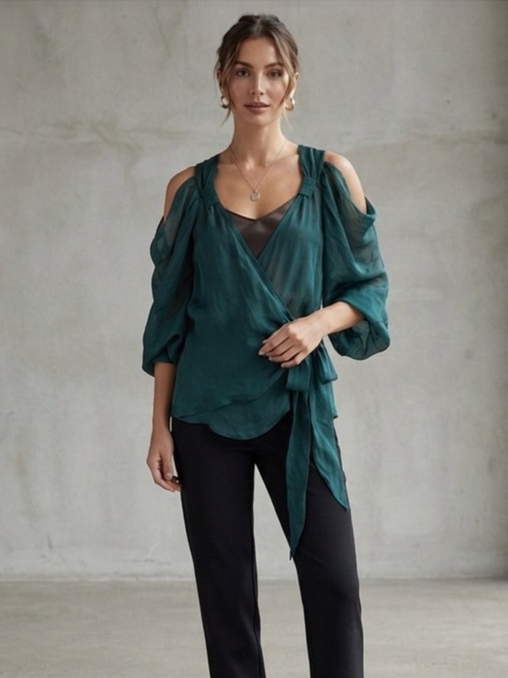 BCBG Maxazria Silk Emerald Green Tie-Front Chiffon Cold Shoulder Blouse Small